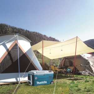 Makita XGT/LXT aku chladící a ohřívací box 20l Li-ion XGT/LXT, bez aku Z CW001GZ