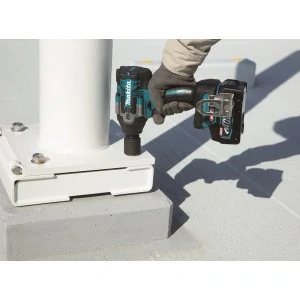 Makita XGT aku rázový utahovák 1/2"Li-ion XGT 40V/4,0Ah, Makpac, TW007GM201