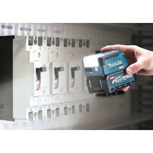 Makita XGT aku LED svítilna Li-ion 40V XGT Z, ML011G