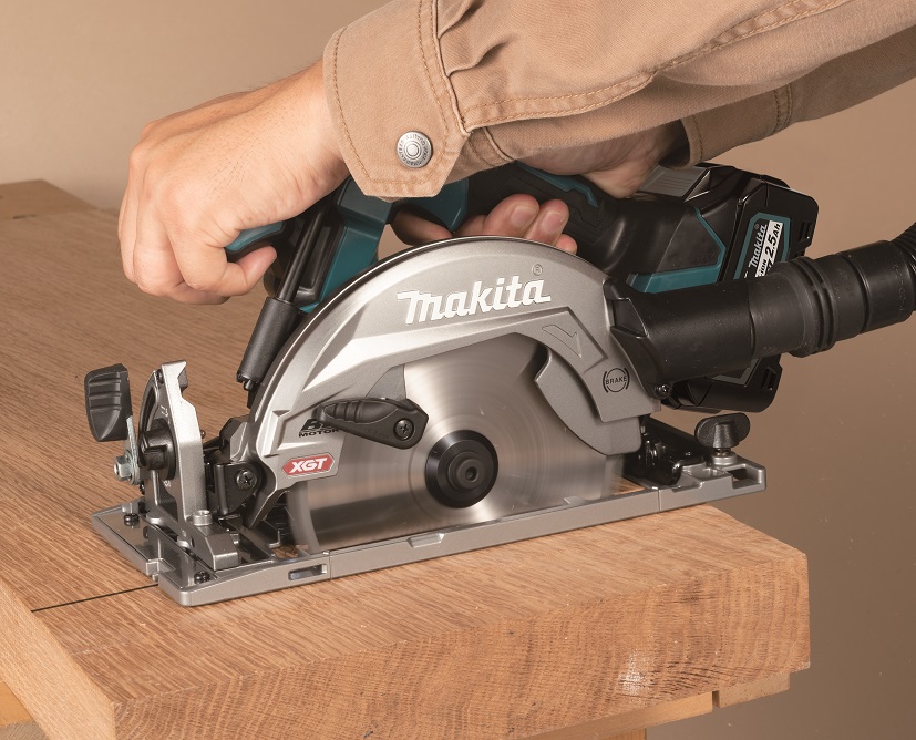 Makita XGT aku okružní pila 165mm Li-ion XGT 40V Makpac bez aku Z, HS012GZ01