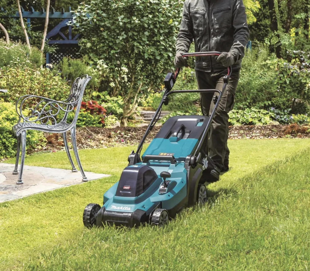 Makita XGT aku sekačka 430mm Li-ion XGT 40V/4,0Ah, LM004GM103