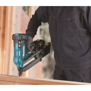 Makita aku hřebíkovačka 50-90 mm Li-ion LXT 18V, bez aku Z, DBN900ZK