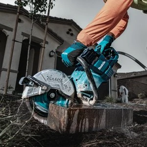 Makita XGT aku rozbrušovací pila 230mm Li-ion XGT 40V, bez aku Z, CE003GZ02