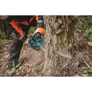 Makita XGT aku řetězová pila 400 mm Li-ion XGT 40V, bez aku Z, UC030GZ01