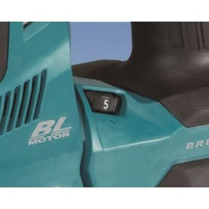 Makita XGT aku kladivo s výměnným sklíčidlem Li-ion XGT 40V/4,0Ah, Makpac SDS-Plus, HR004GM201