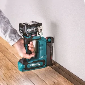 Makita XGT aku hřebíkovačka Li-ion XGT 40V,Makpac,bez aku Z, PT001GZ01 