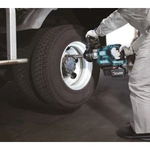 Makita XGT aku rázový utahovák 1" Li-ion XGT 40V, bez aku Z, TW010GZ
