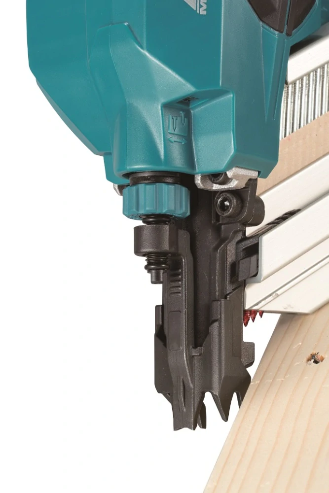 Makita XGT, aku hřebíkovačka 50-90 mm Li-ion XGT 40V, bez aku Z, BN001GZ