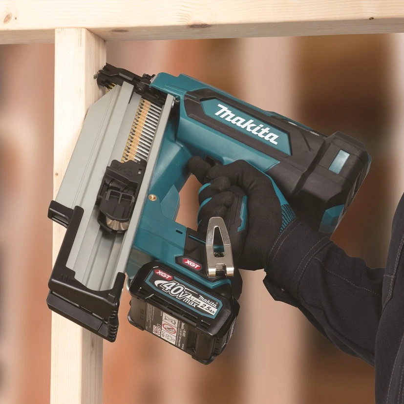 Makita XGT aku hřebíkovačka 50-90 mm Li-ion XGT 40V, bez aku Z, BN002GZ