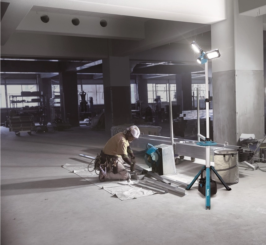 Makita XGT aku stojanová LED svítilna Li-ion LXT/XGT 40V Z, ML014G