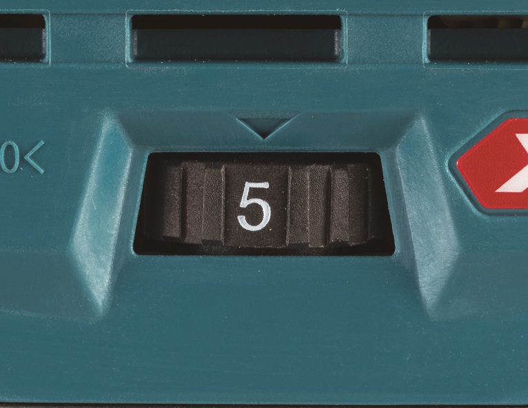 Makita XGT aku kombinovaná frézka s příslušenstvím Li-ion XGT 40V, bez aku Z RT001GZ17