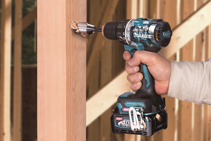Makita XGT aku bezuhlíkový vrtací šroubovák Li-ion XGT 40V,bez aku Z, DF002GZ