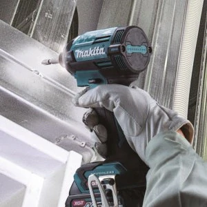 Makita XGT aku rázový šroubovák 1/4"Li-ion XGT 40V/2,5Ah, TD002GZ01