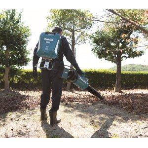 Makita XGT aku ofukovač Li-ion, EXTERNÍ ZDROJ bez aku Z, UB003CZ