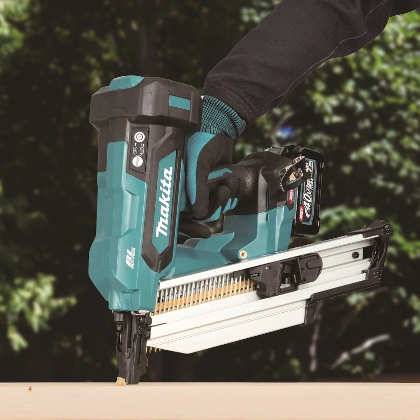 Makita XGT aku hřebíkovačka 50-90 mm Li-ion XGT 40V, bez aku Z, BN002GZ