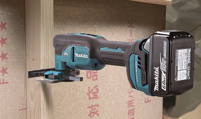 Makita aku MultiTool s příslušenstvím Li-ion LXT 18V bez aku Z, DTM53ZX1