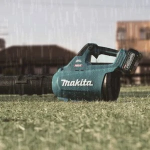 Makita XGT aku ofukovač Li-ion XGT 40V,bez aku Z Makita UB001GZ
