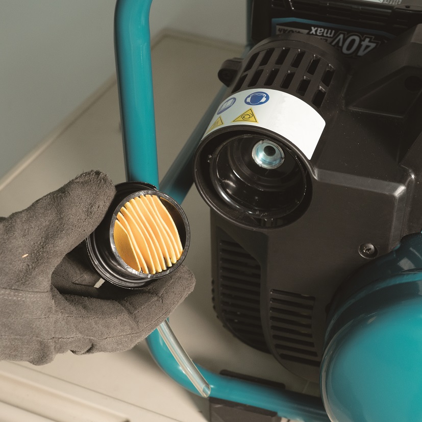 Makita XGT aku kompresor Li-ion XGT 40V, bez aku Z, AC001GZ