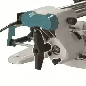 Makita pokosová pila se světlem 216mm,1400W, LS0816F
