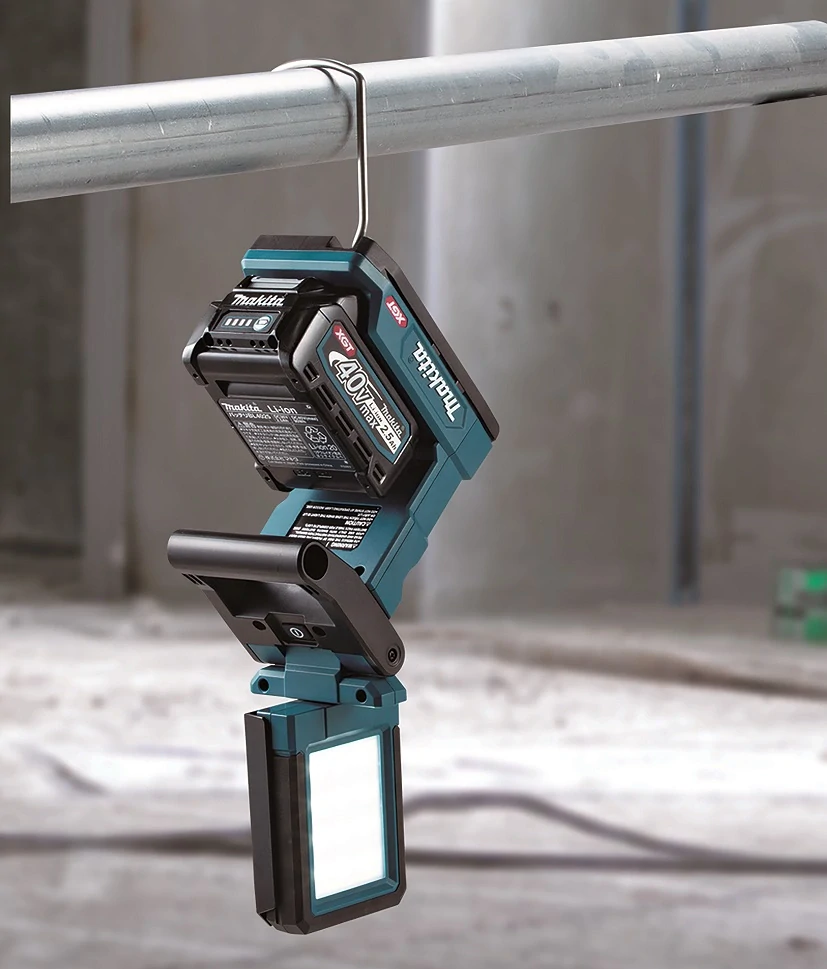 Makita XGT aku LED svítilna s magnetem Li-ion XGT 40V, ML013G