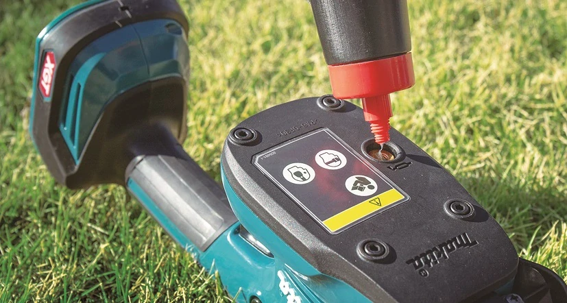 Makita XGT aku plotostřih 200mm Li-ion XGT 40V, bez aku Z, UH023GZ