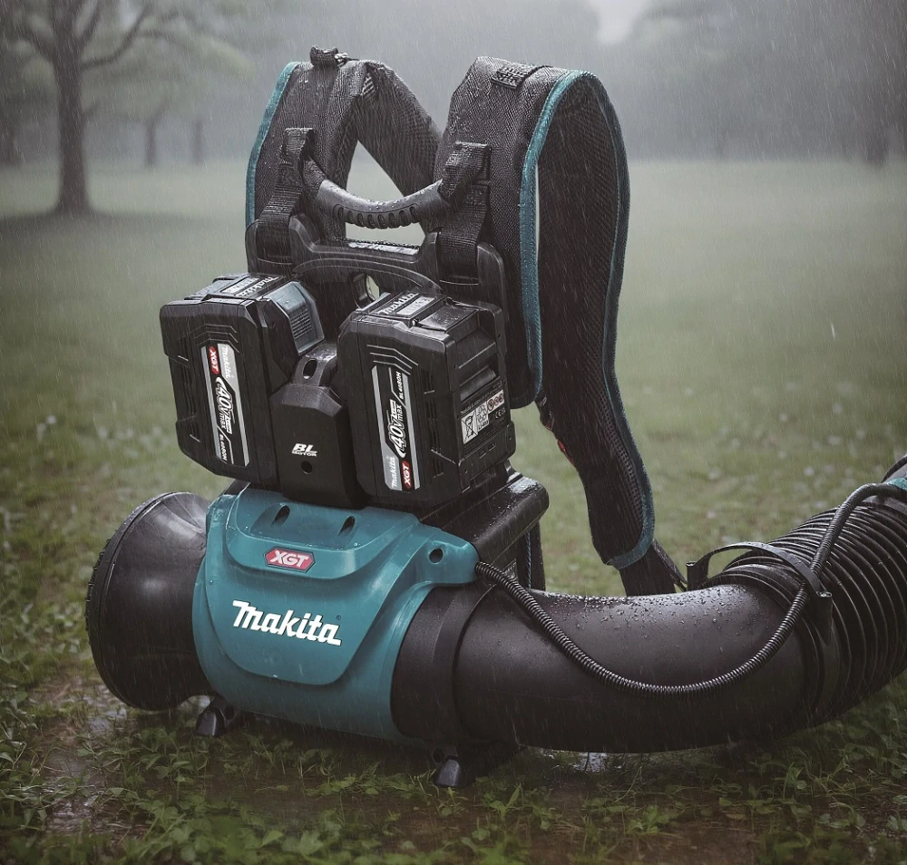 Makita XGT aku zádový ofukovač Li-ion XGT 40V, bez aku Z, UB004GZ